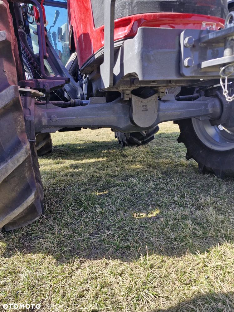 Massey Ferguson 4708M - 11
