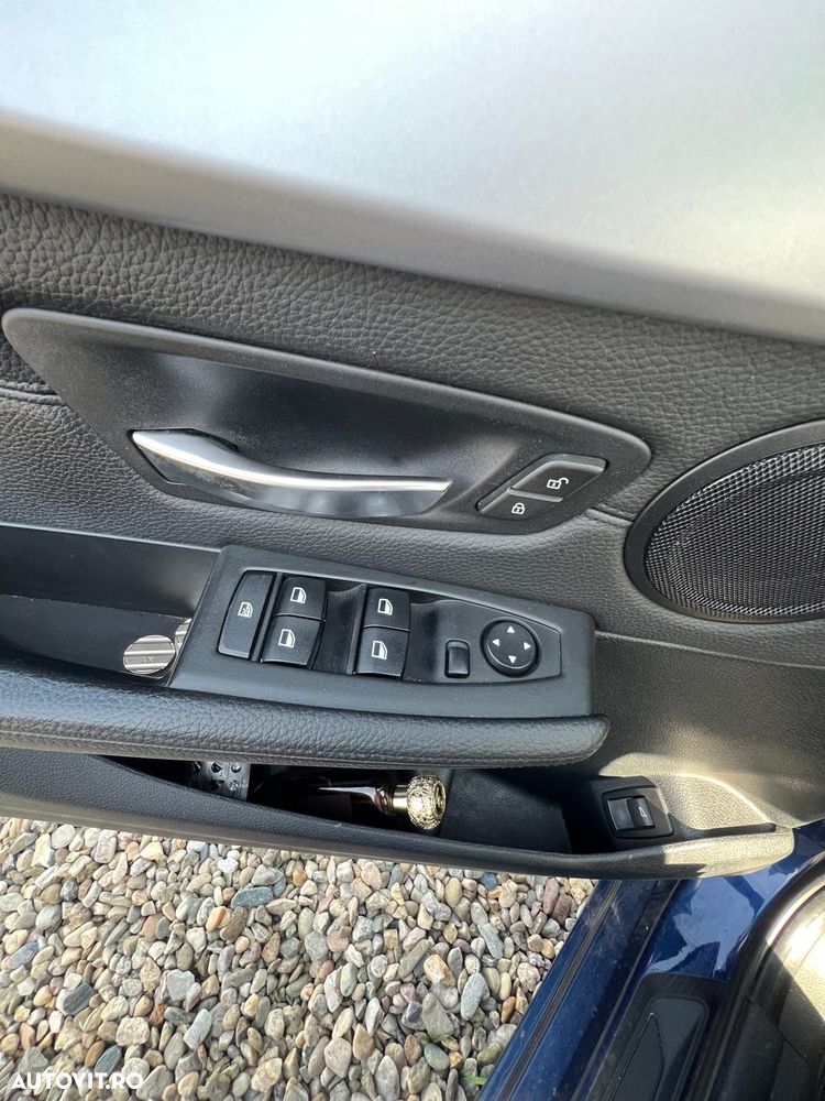 BMW Seria 2 218d Aut. Advantage - 27