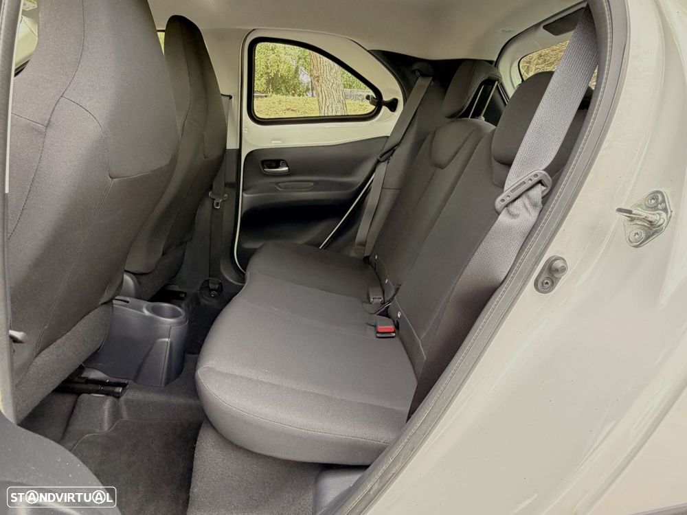Toyota Aygo X 1.0 Pulse - 10