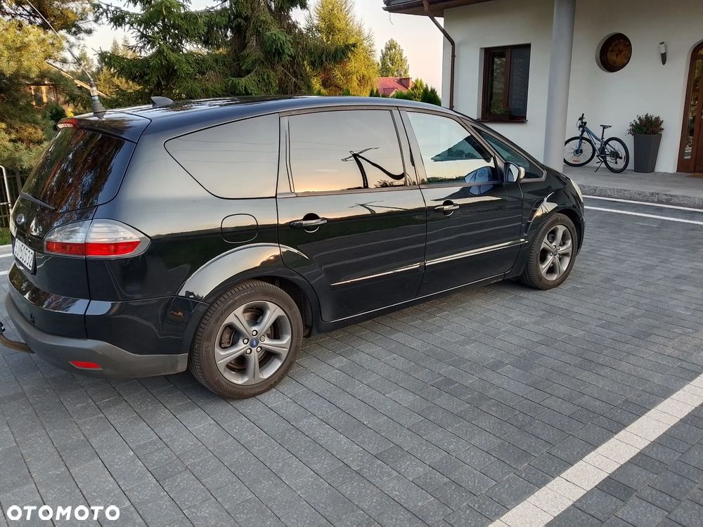 Ford S-Max 2009 photo 2