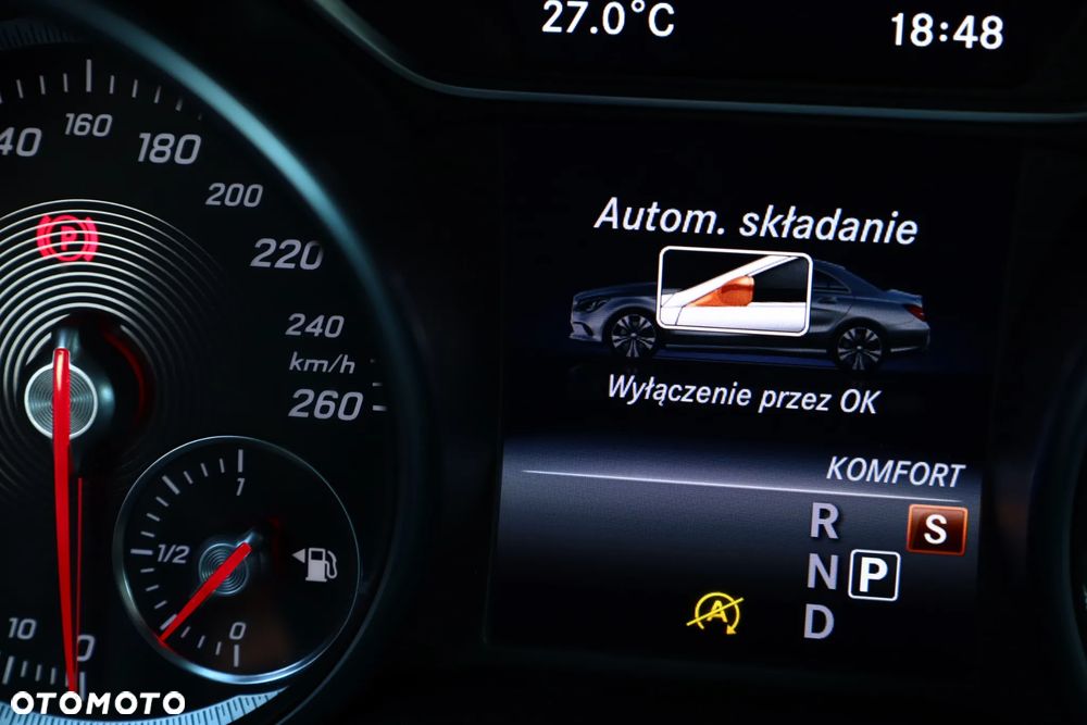 Mercedes-Benz CLA 180 7G-DCT Peak Edition - 33