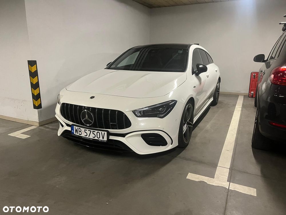 Mercedes-Benz CLA - 12