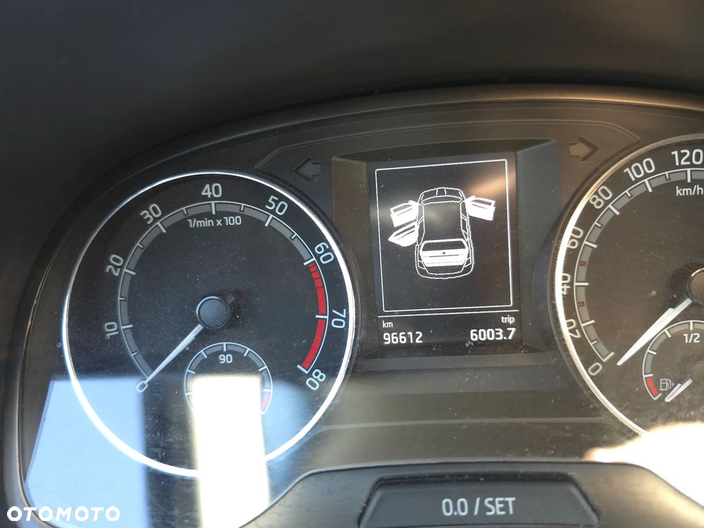 Skoda Fabia 1.0 TSI Ambition - 8