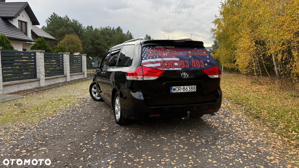 Toyota Sienna 3.5 V6 - 15