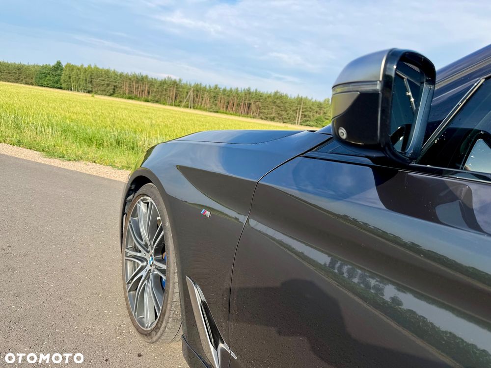 BMW Seria 5 M550i xDrive - 12