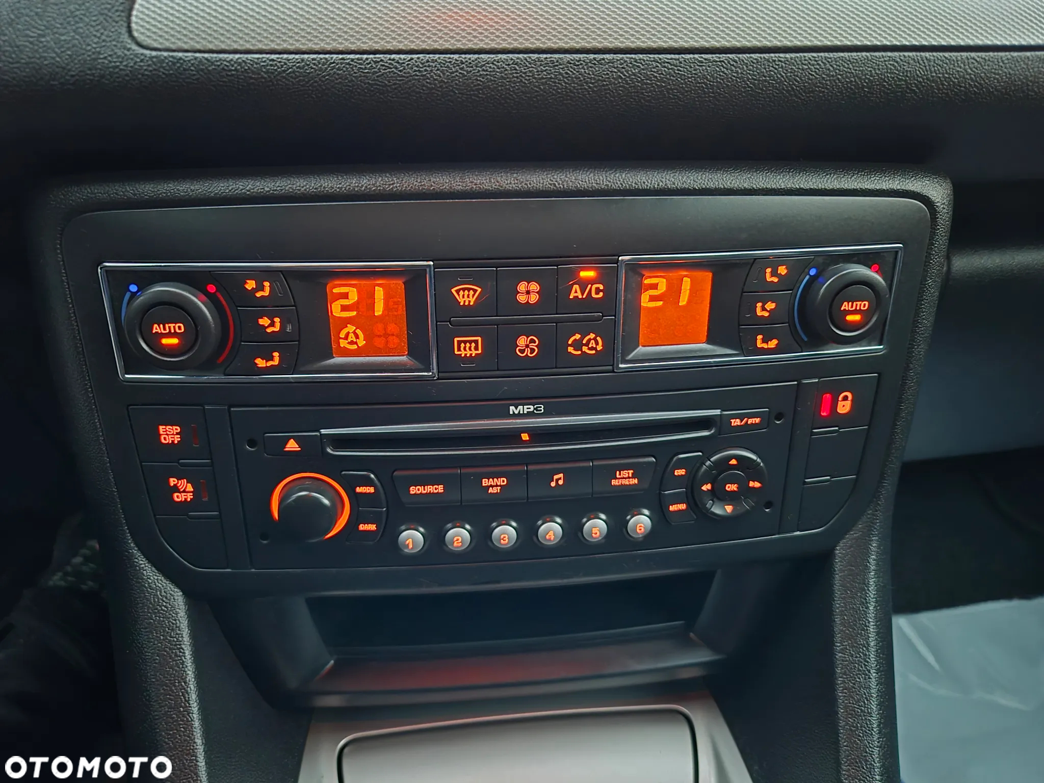 Citroën C5 2.0 HDi Exclusive - 35
