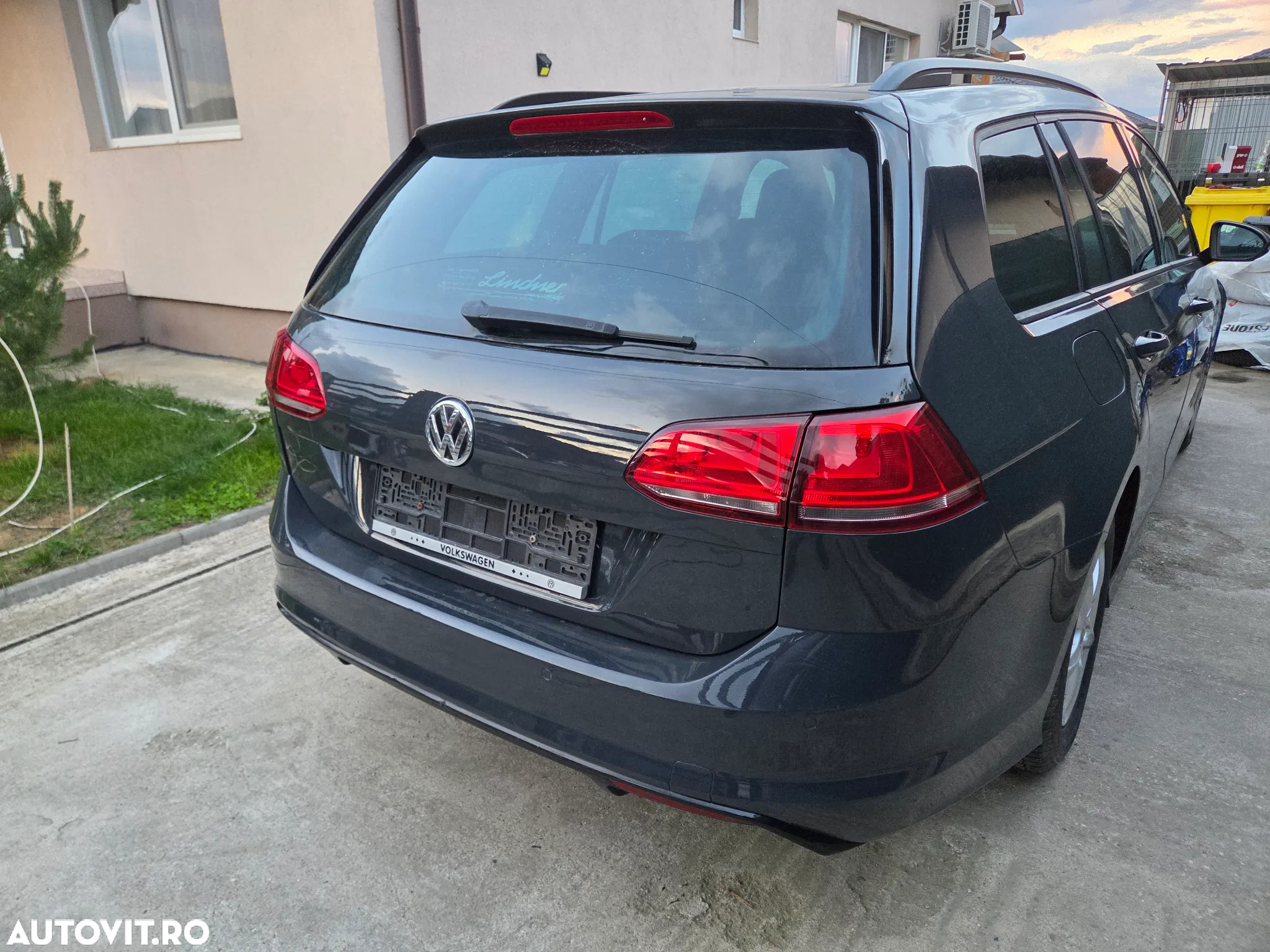 Volkswagen Golf - 4