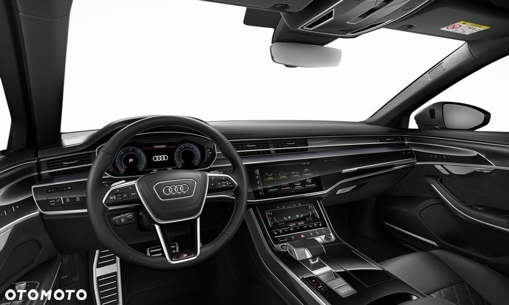 Audi A8 - 7