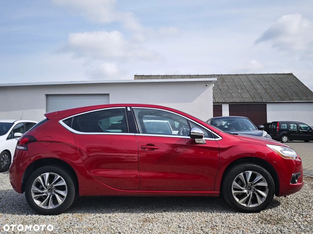 Citroën DS4 BlueHDi 150 S&S SoChic - 9