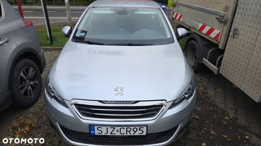 Peugeot 308 - 1