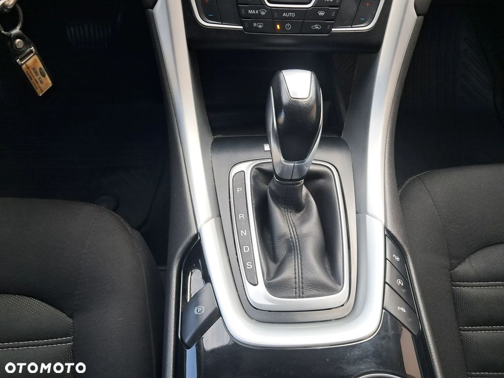 Ford Mondeo 2.0 TDCi Gold X (Trend) PowerShift - 28