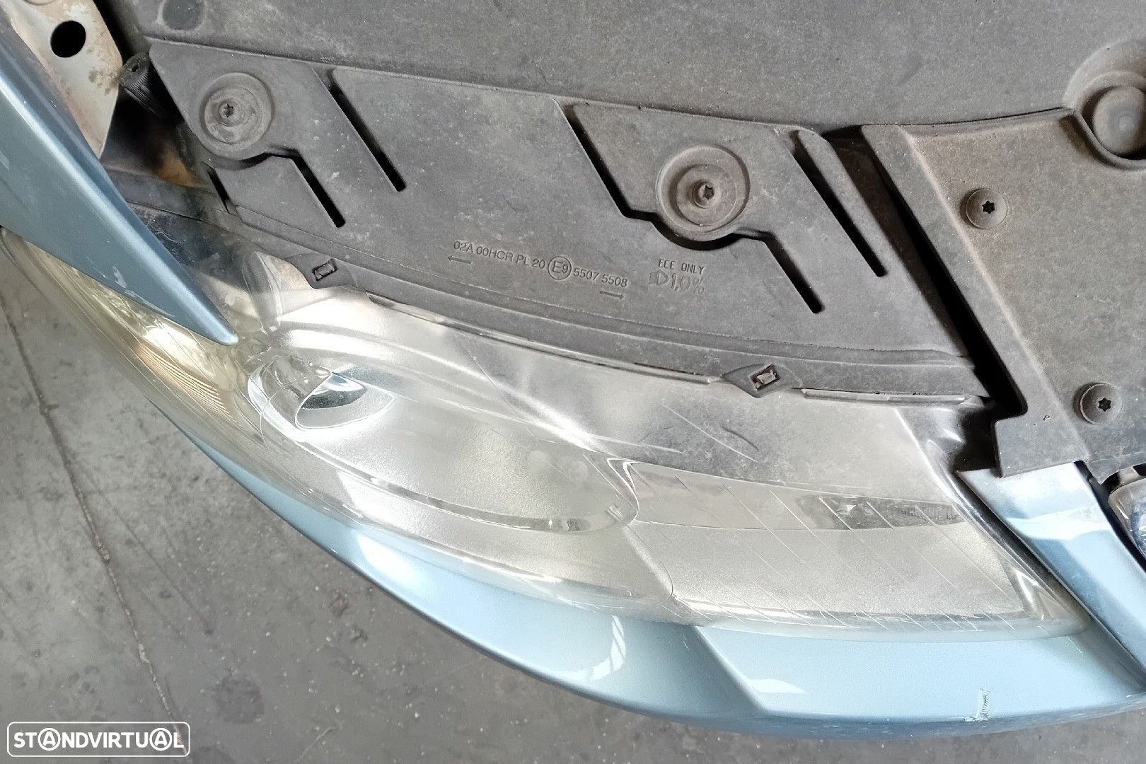 Ótica / farol direita VOLKSWAGEN Passat (3C2) - 2