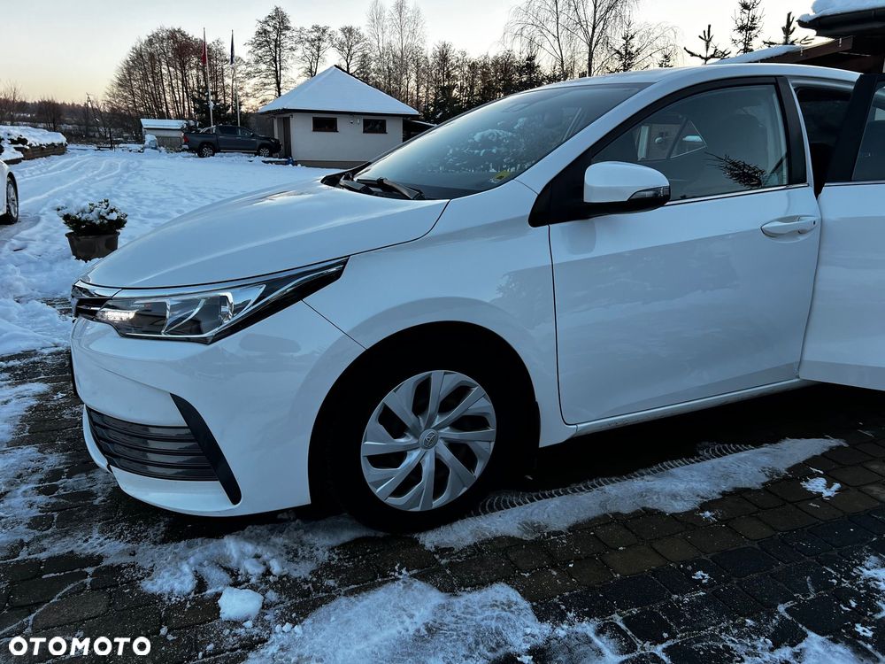 Toyota Corolla 1.4 D-4D Premium EU6 - 8