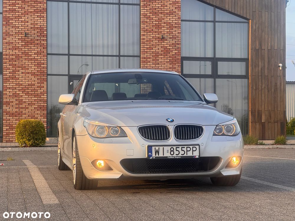 BMW Seria 5 523i Touring - 14