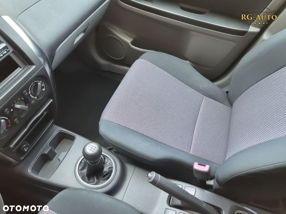 Suzuki SX4 - 25