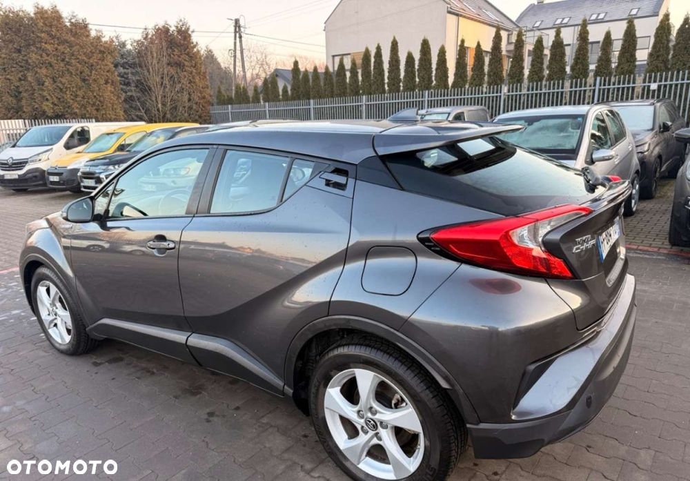 Toyota C-HR - 10
