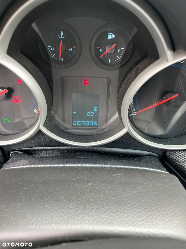 Chevrolet Cruze - 9