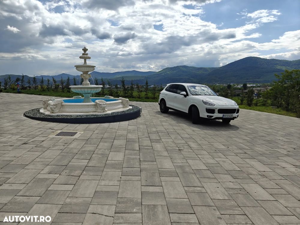 Porsche Cayenne 3.0 L - 9