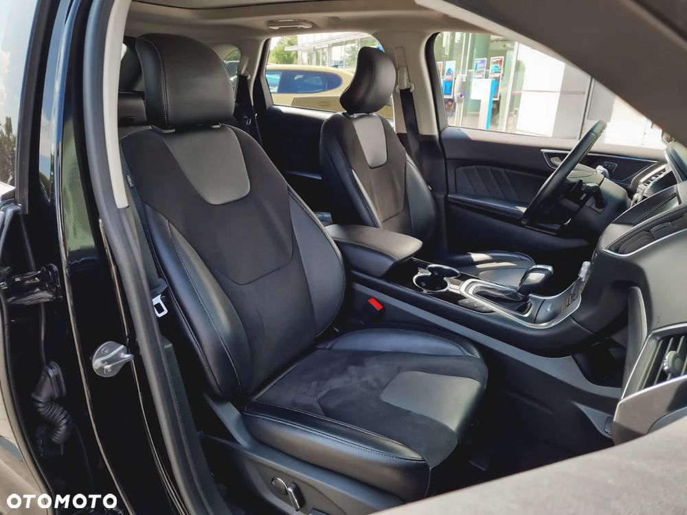 Ford Edge 2.0 TDCi Twin-Turbo 4WD ST-Line - 17