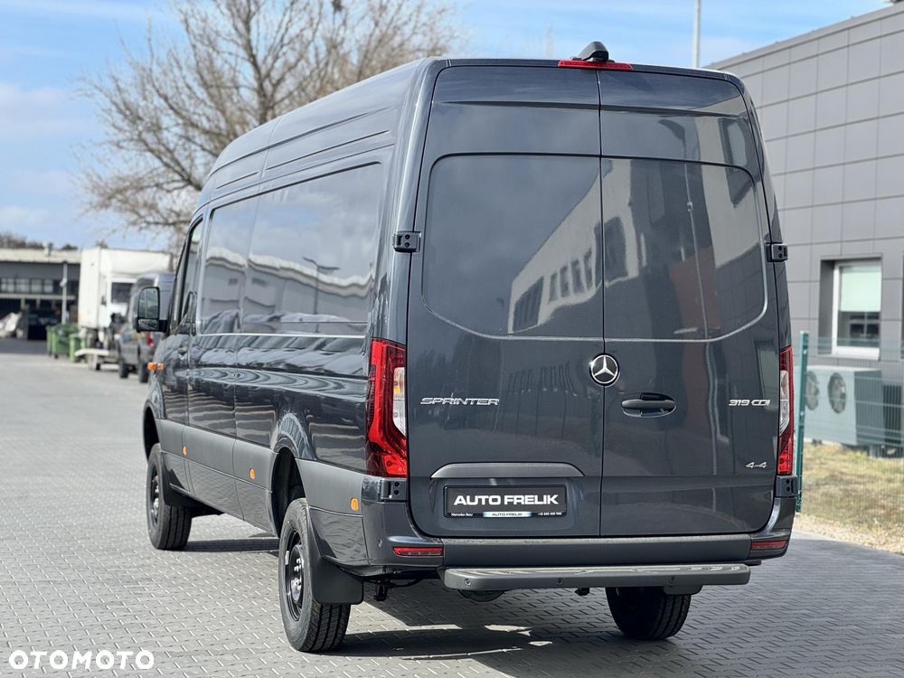 Mercedes-Benz Sprinter - 5