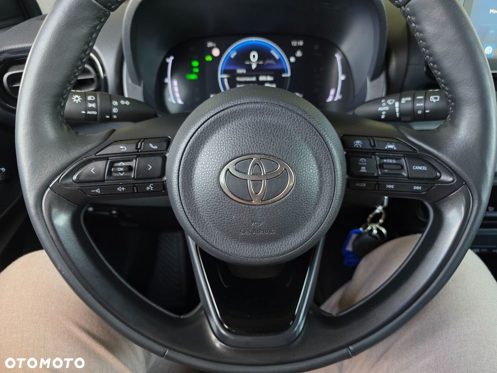 Toyota Yaris Hybrid 1.5 Style - 11