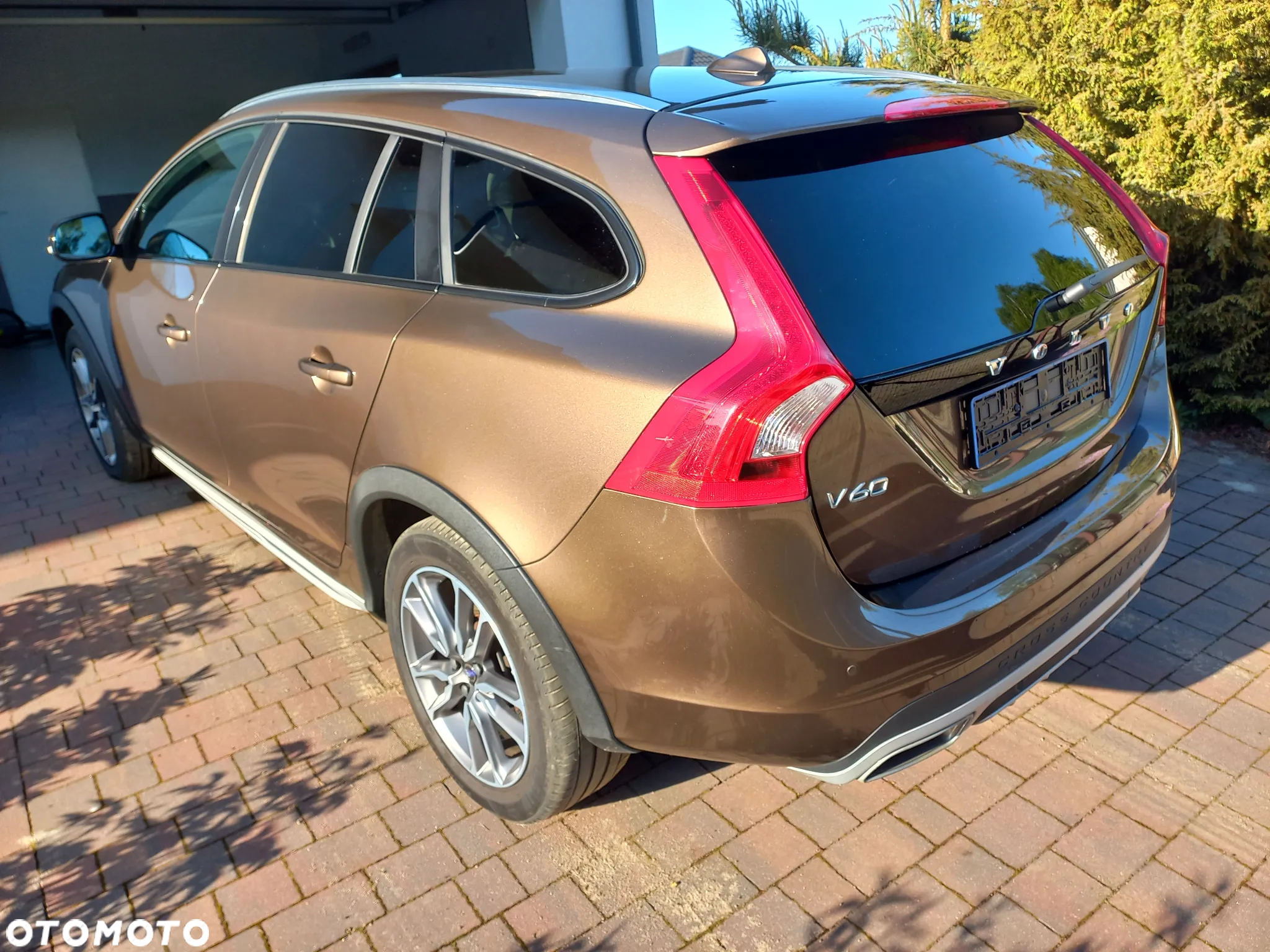 Volvo V60 Cross Country D3 Drive-E Momentum - 11