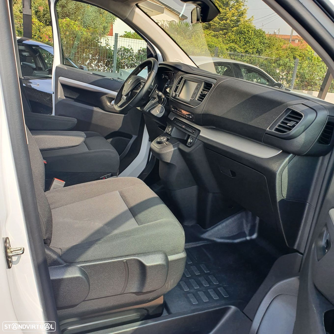 Peugeot Expert 2.0 BlueHDi L1H1 Premium Compact EAT8 - 17
