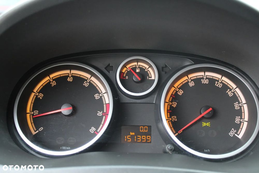 Opel Corsa 1.4 16V Satellite - 22