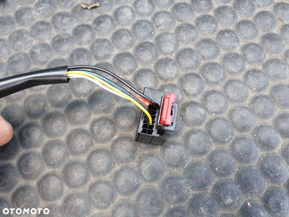 Lusterko Zewnetrzne Prawe LZ9Y 6 pin Czarne UK Angielskie AUDI A4 B8 - 16