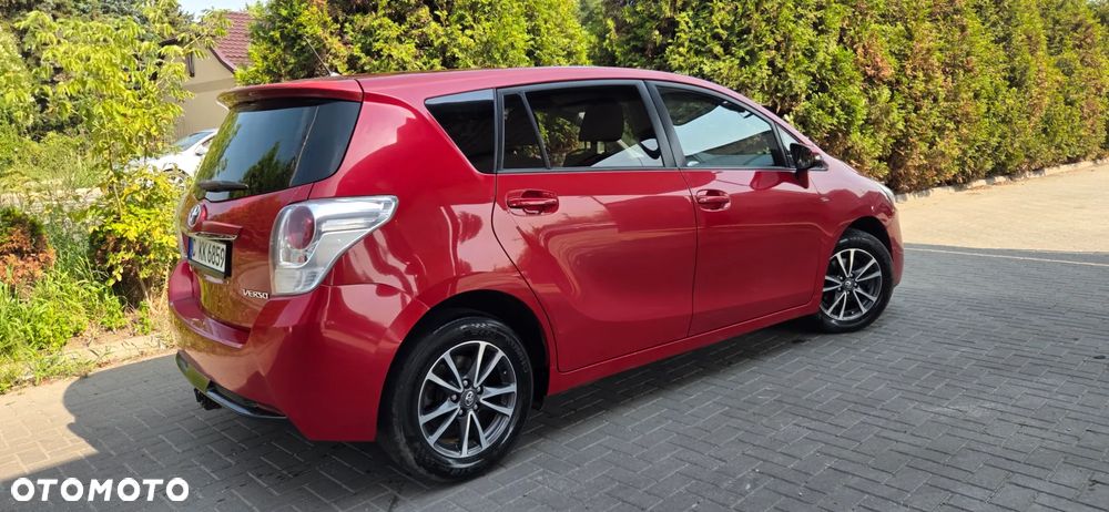 Toyota Verso 2.0 D-4D 5-Sitzer Executive - 16