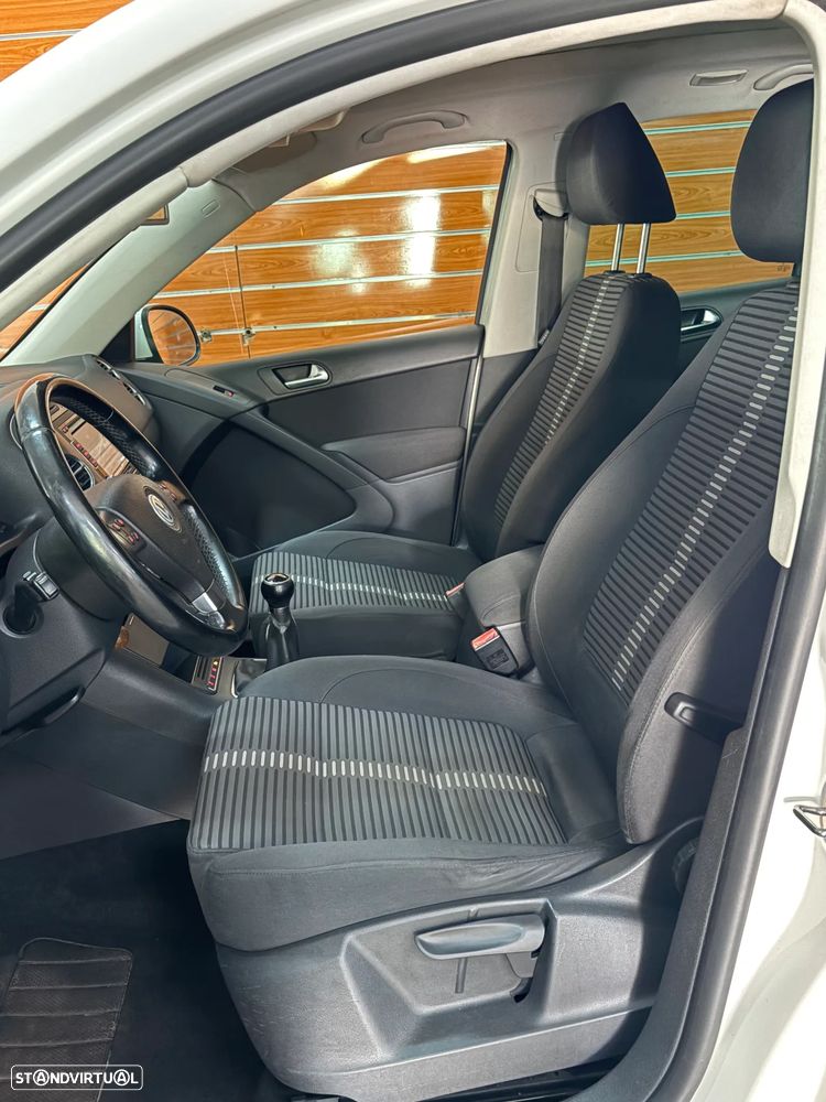VW Tiguan 2.0 TDi Sport BlueMotion - 10