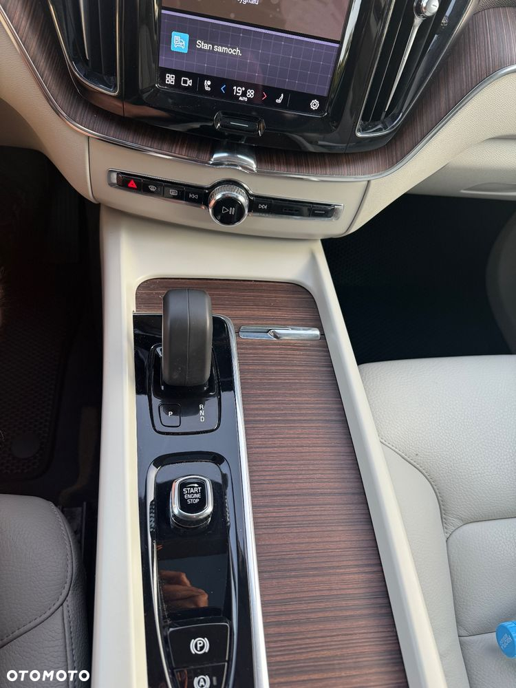 Volvo XC 60 B5 B AWD Core - 9