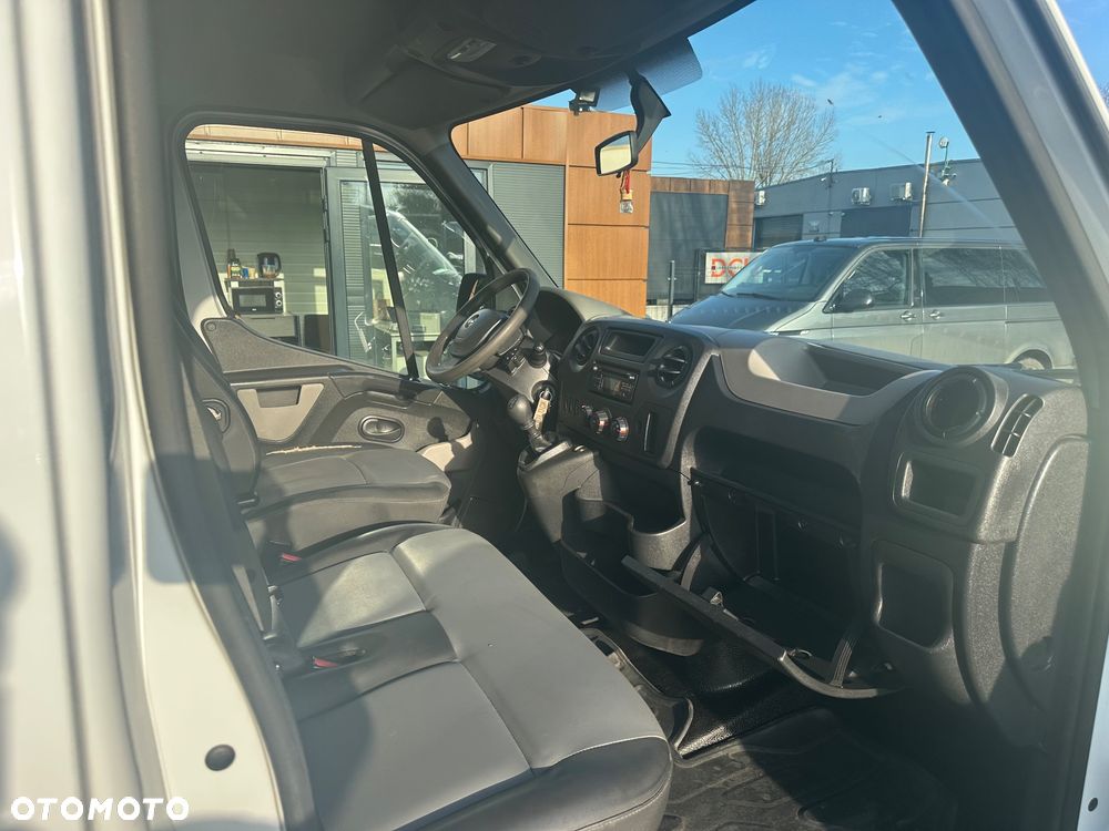 Opel Movano 2,3 136ps 2016r Doka 7oso klima stan extra - 18