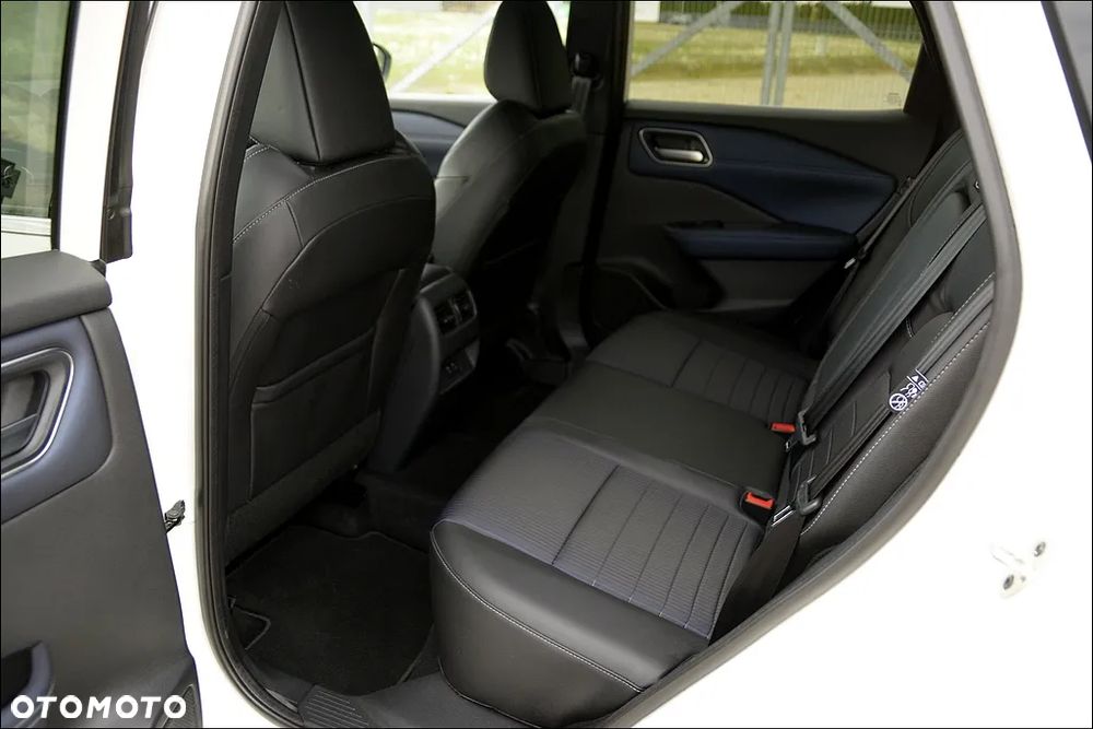 Nissan Qashqai 1.3 DIG-T MHEV Xtronic Tekna - 23