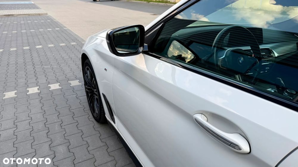 BMW Seria 5 520d xDrive M Sport sport - 23