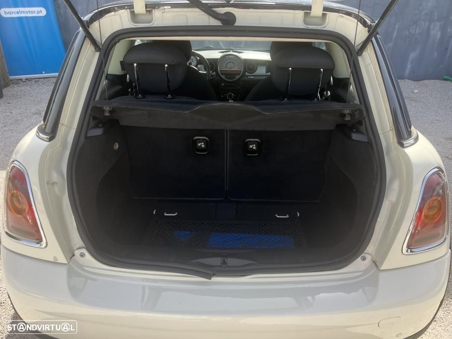 MINI 3 Portas One D - 26