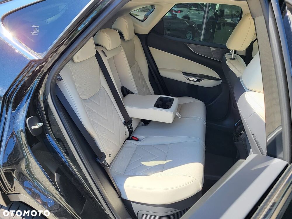 Lexus NX - 30