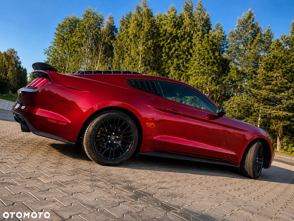 Ford Mustang - 13