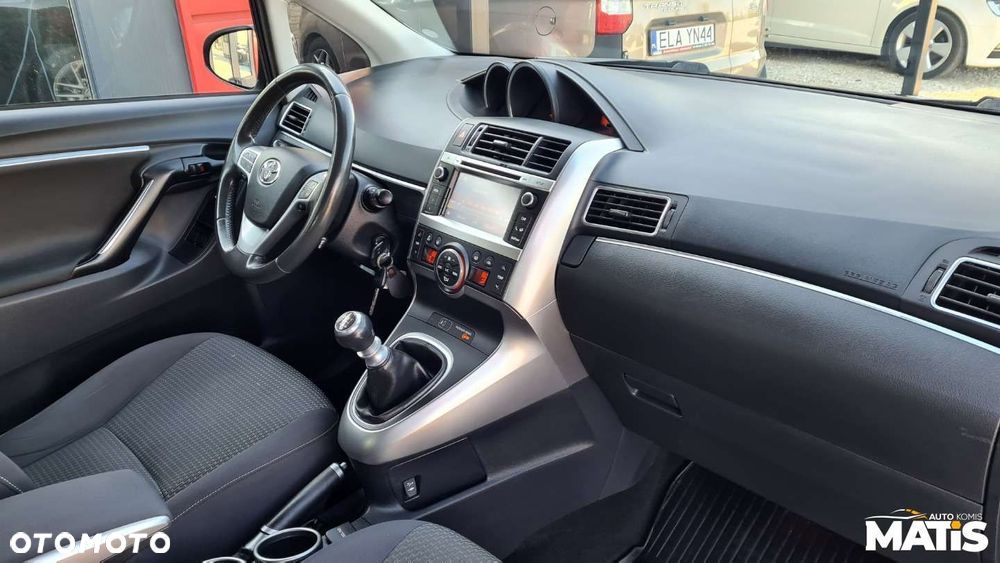 Toyota Verso - 38