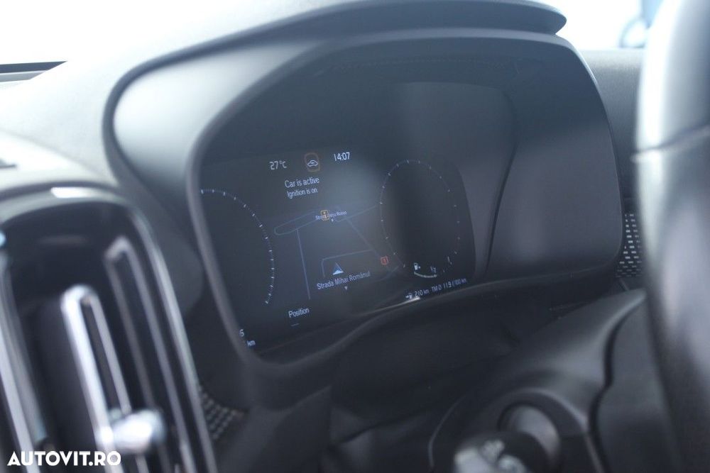 Volvo XC 40 T4 AWD R-Design - 12