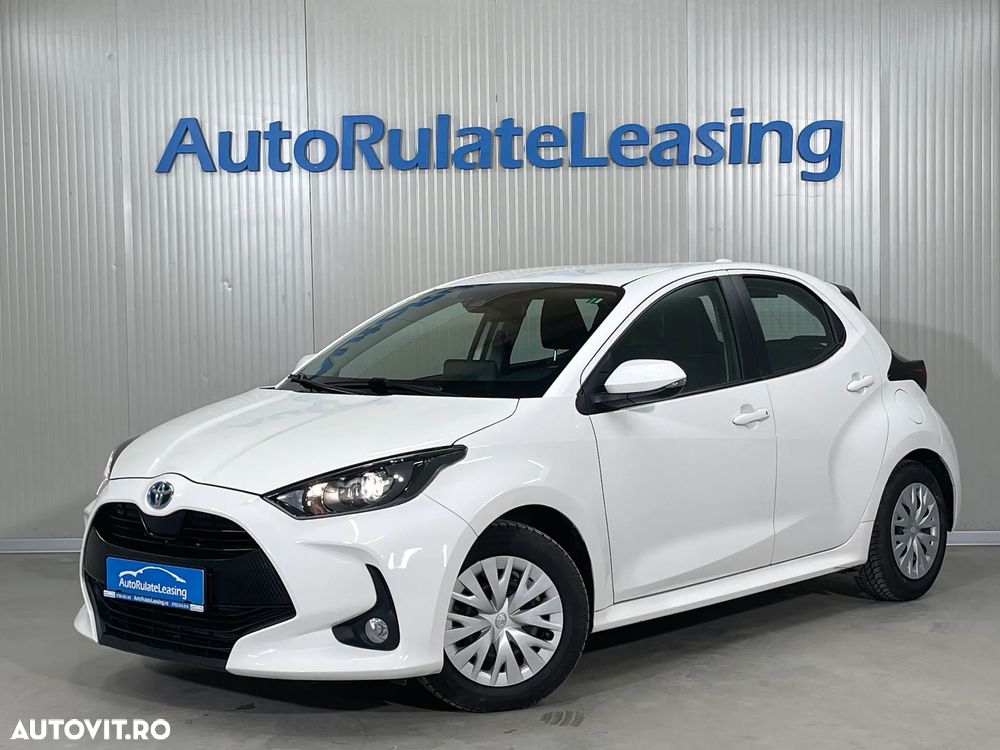 Toyota Yaris 1.5 VVT-i HSD Active - 1