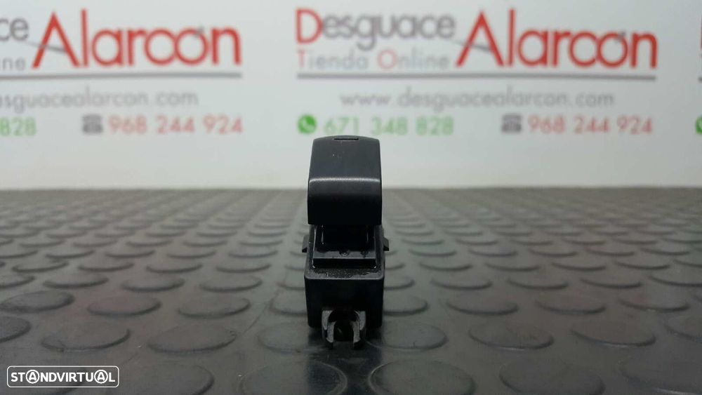 COMANDO DO ELEVADOR TRASEIRO DIREITO NISSAN QASHQAI (J10) TEKNA - 1