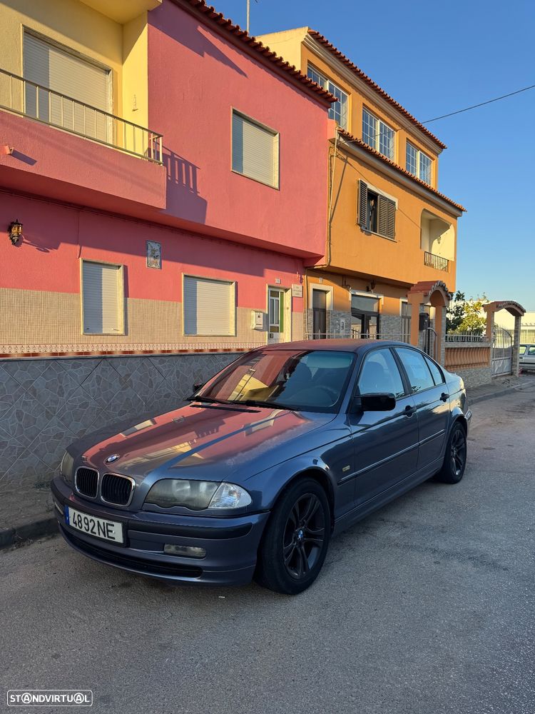 BMW 320 - 1
