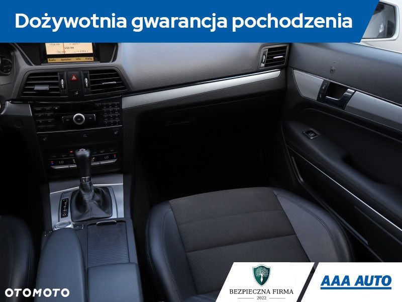 Mercedes-Benz Klasa E - 9