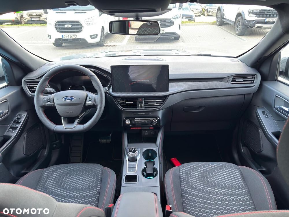 Ford Kuga - 36