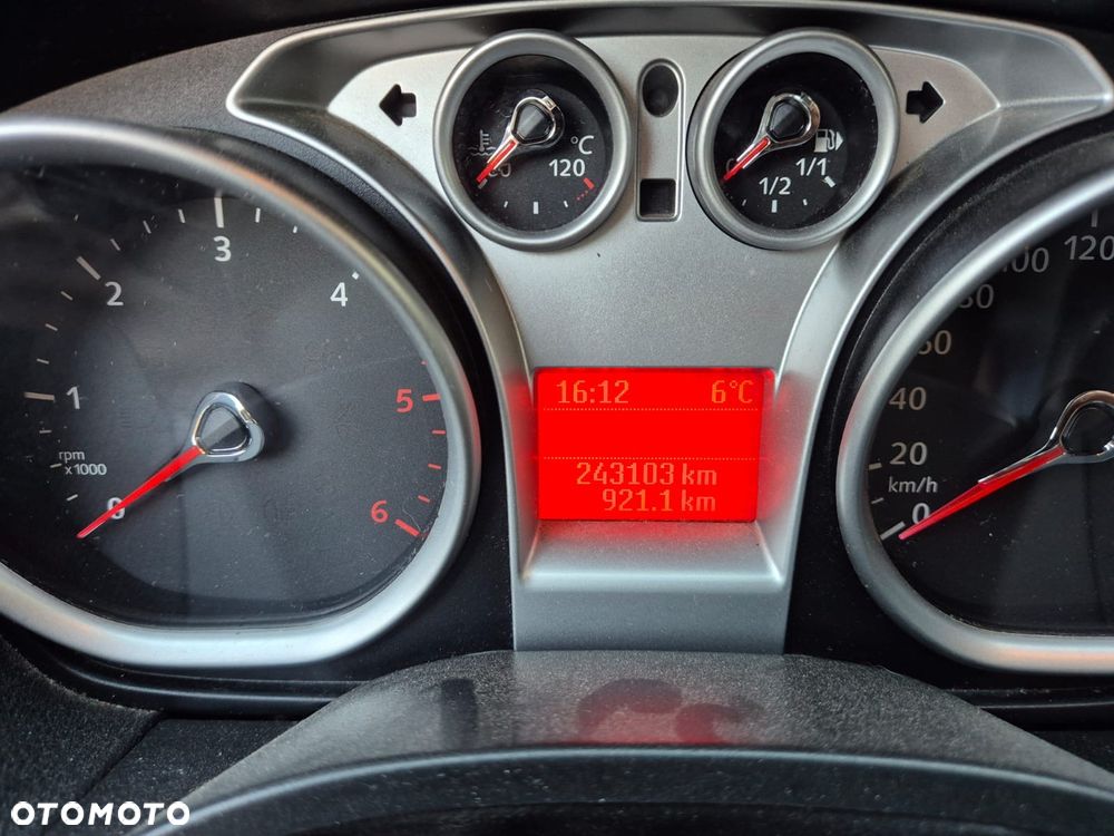 Ford Kuga 2.0 TDCi Trend - 12