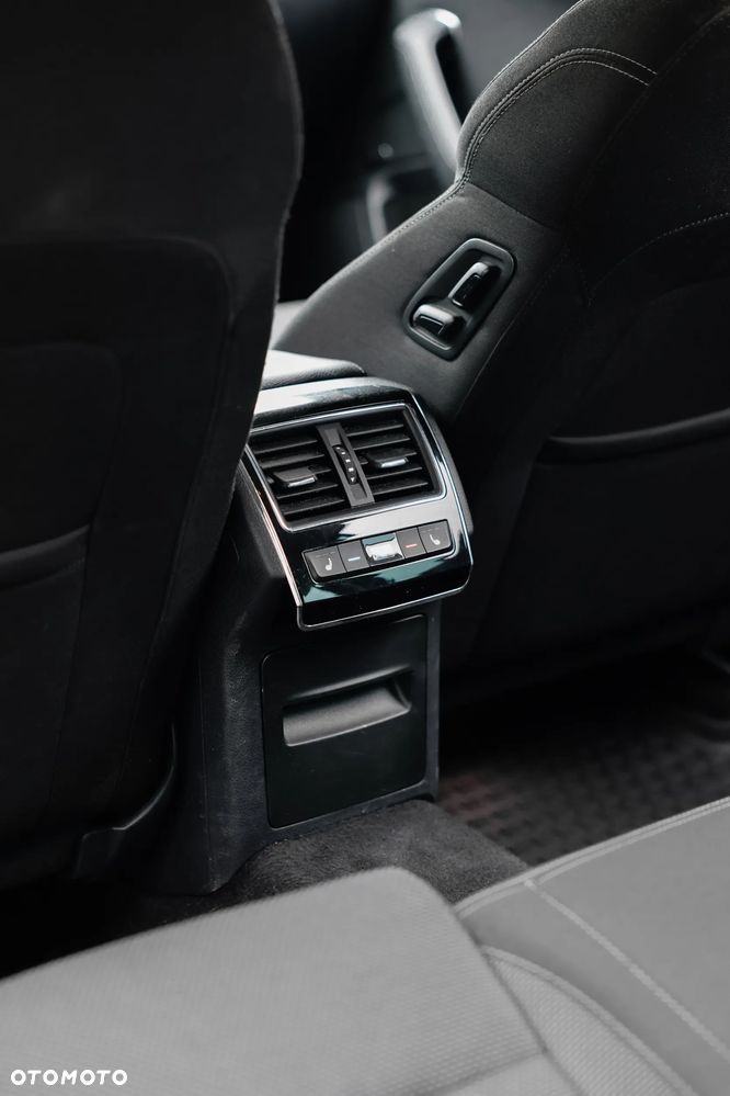Skoda Superb 2.0 TDI SCR Style DSG - 13