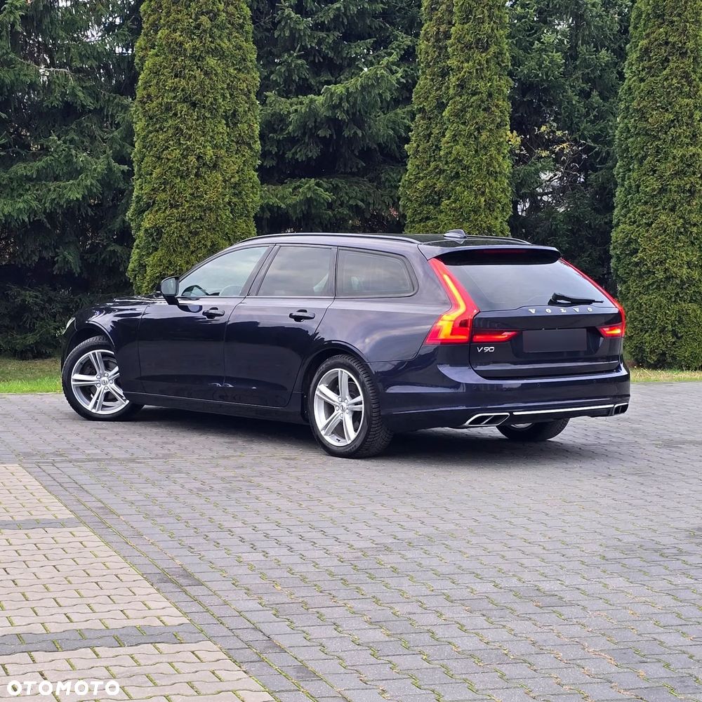 Volvo V90 D3 Momentum Pro - 14