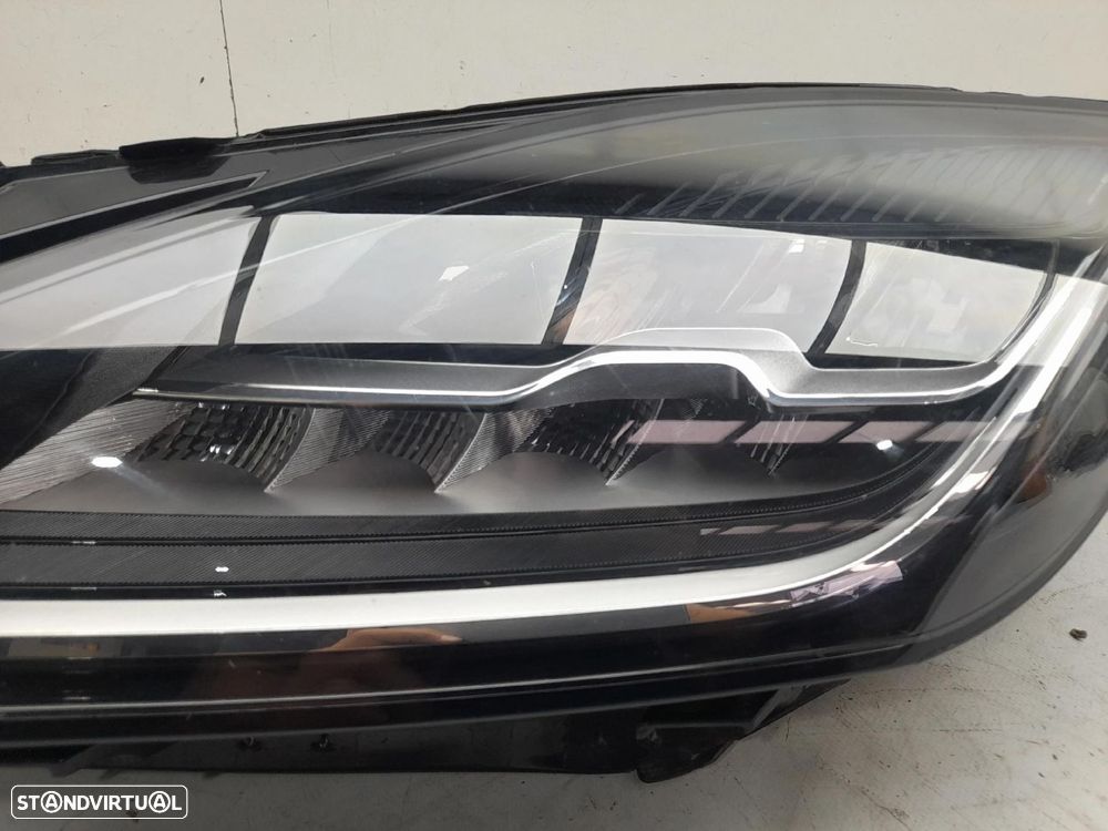 Ótica / farol esquerda JAGUAR E-Pace (X540) - 3