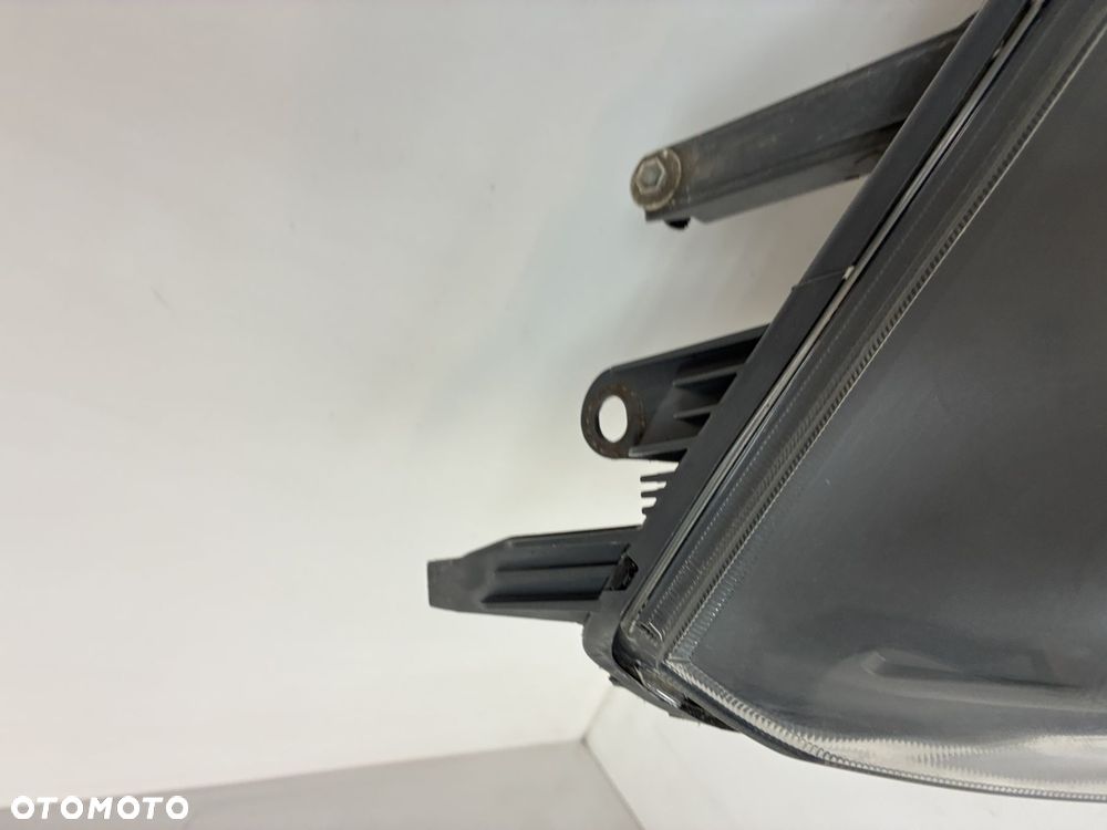 FORD FIESTA MK6 LIFT LAMPA PRZÓD PRZEDNIA PRAWA  EUROPA 6S61-13W029-AD - 11